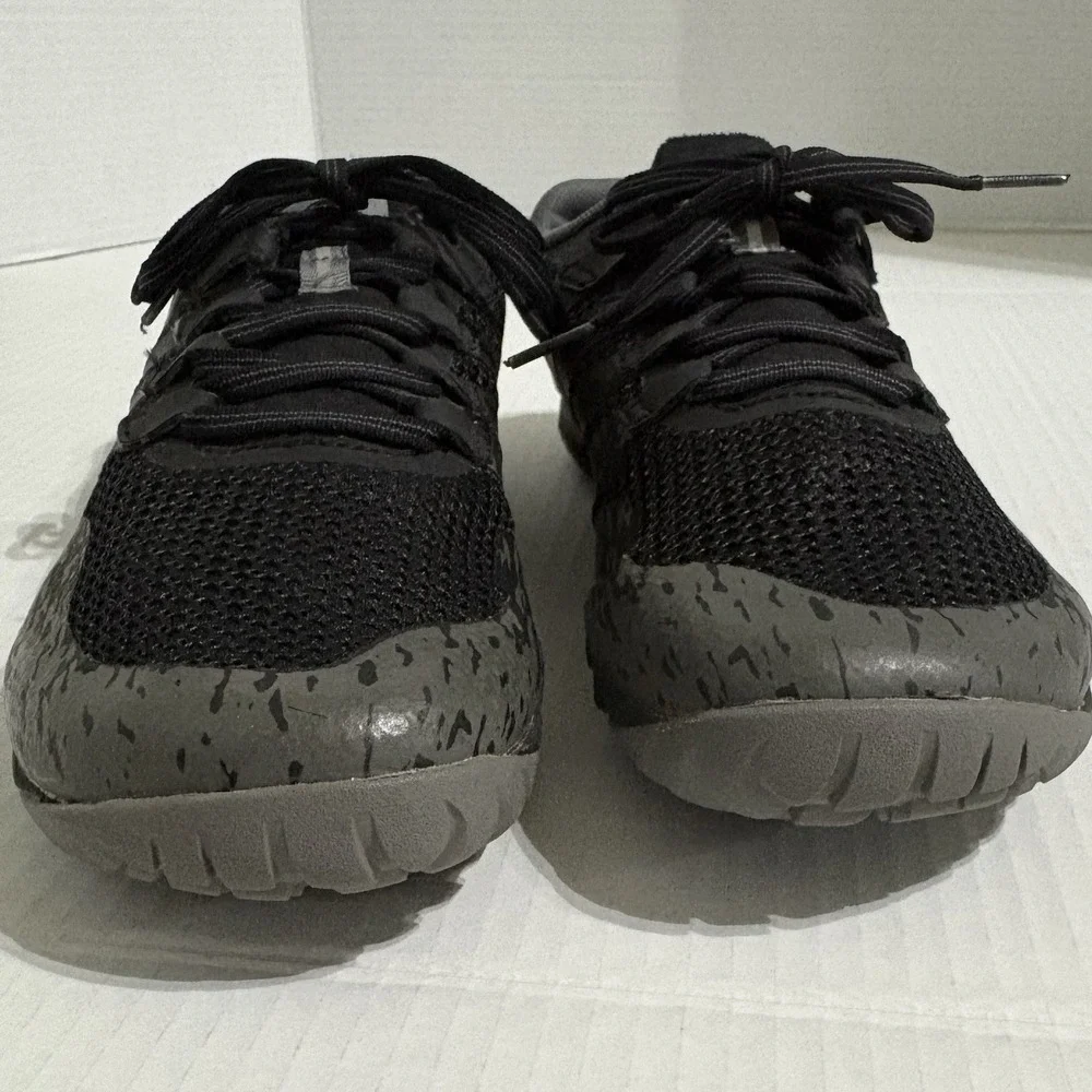 Merrell Trail Glove 5 Women's 8 Black Gray Barefoot Trail Running Shoes Vibram